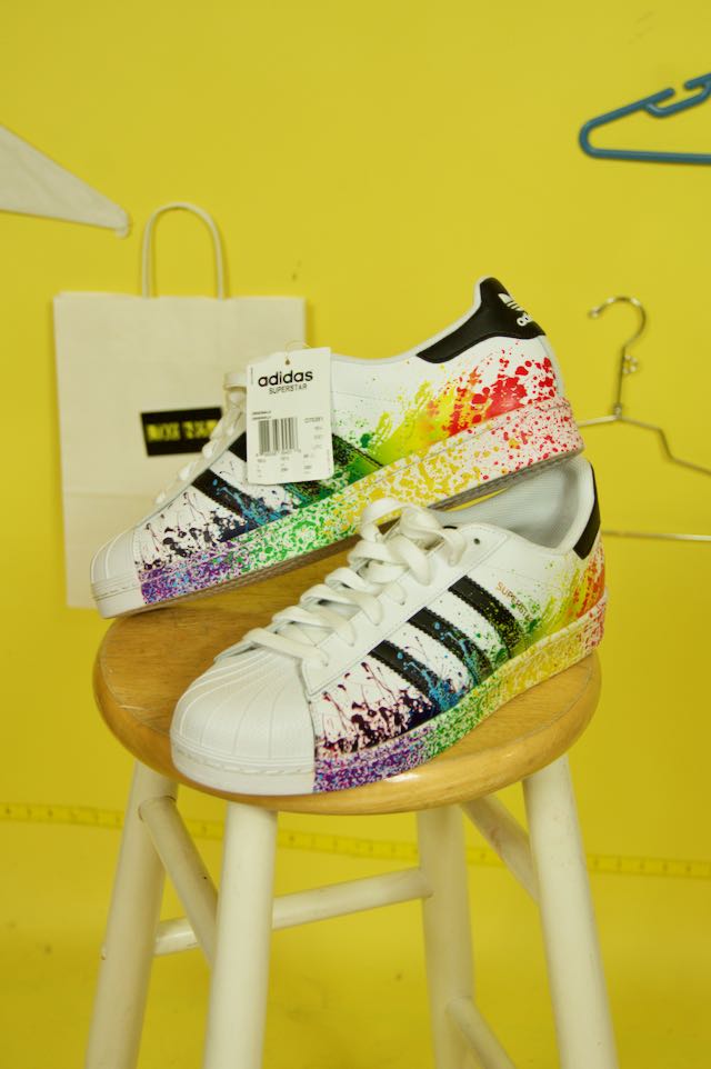 dirección palma Renacimiento Adidas Superstar Rainbow Paint Splatter Shoes (US Men's 11) – Like New  Vintage